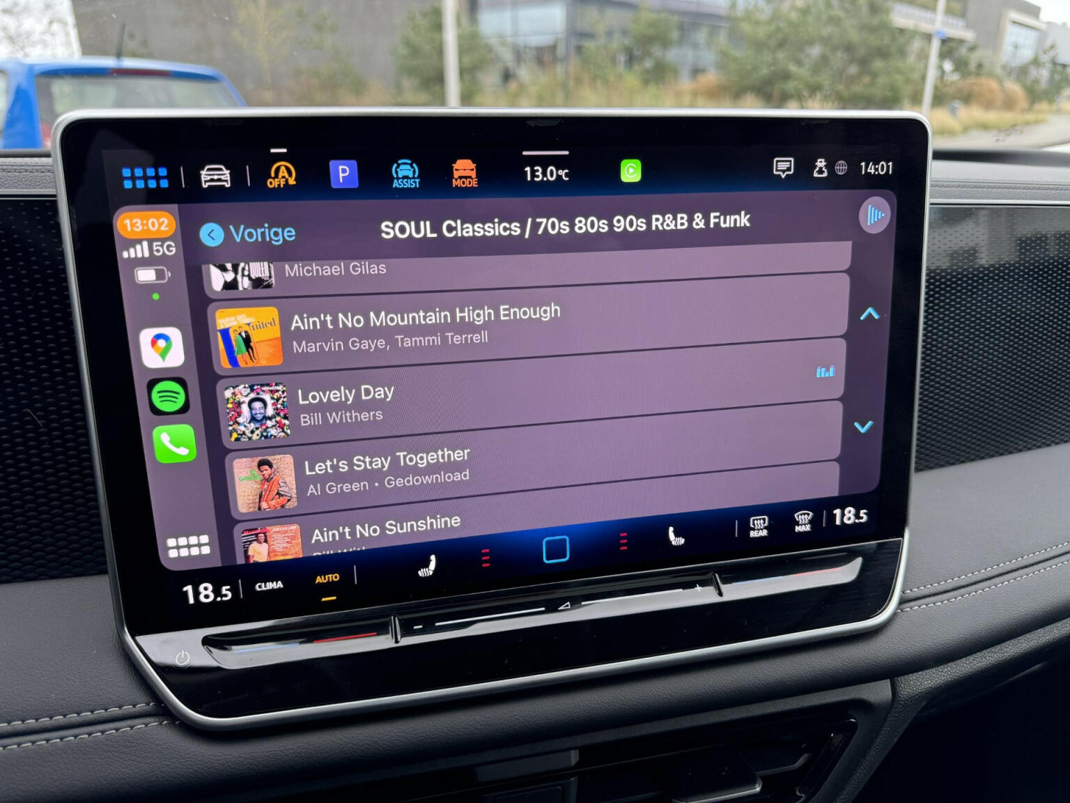 Volkswagen-Tiguan-21
