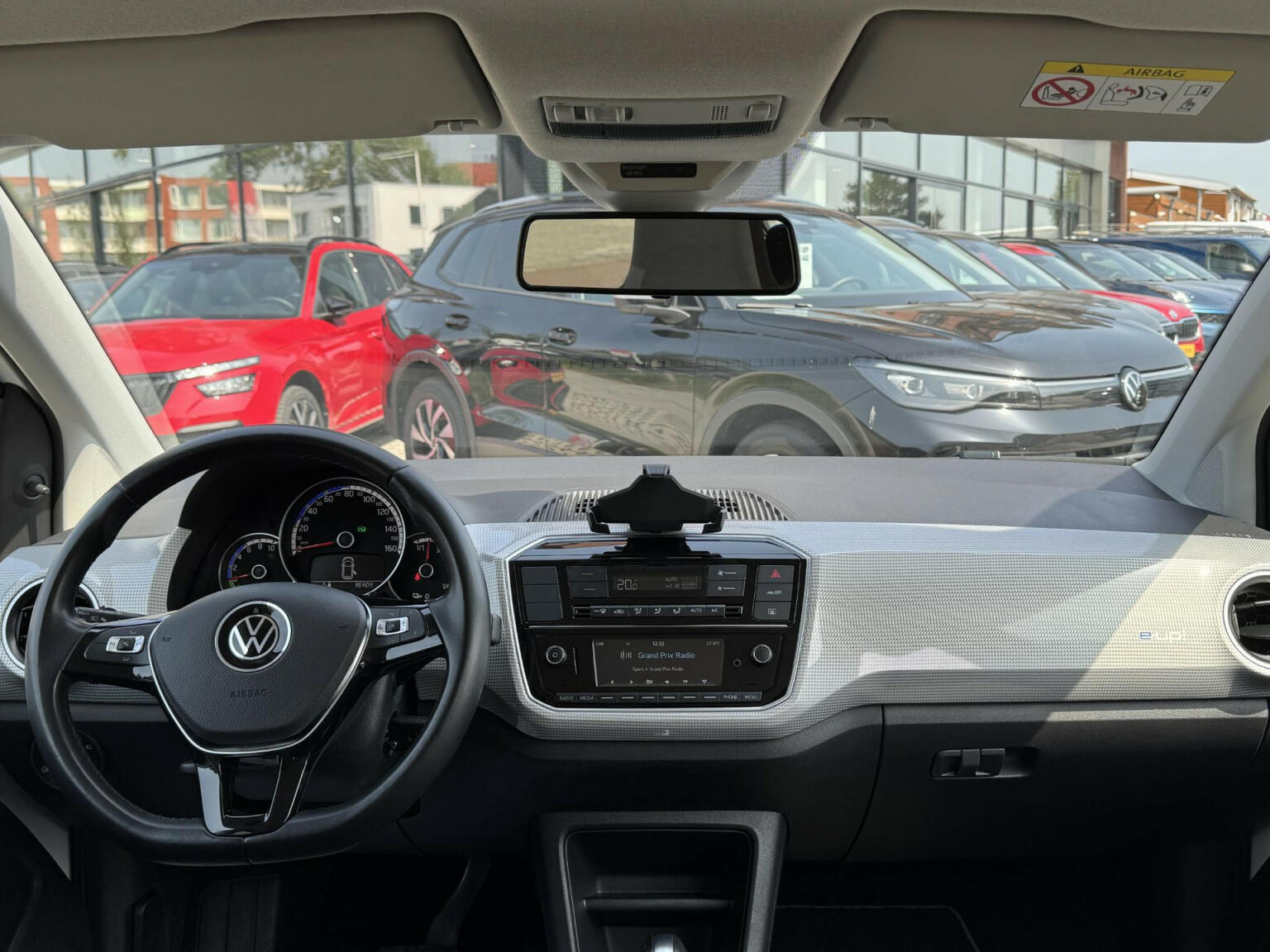 Volkswagen-e-Up!-2