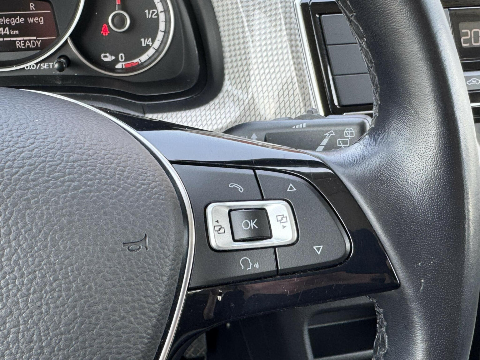 Volkswagen-e-Up!-8