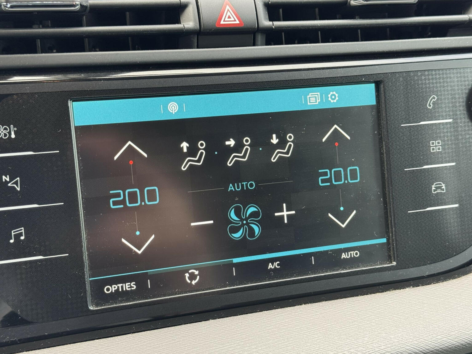 Citroën-Grand C4 Picasso-19