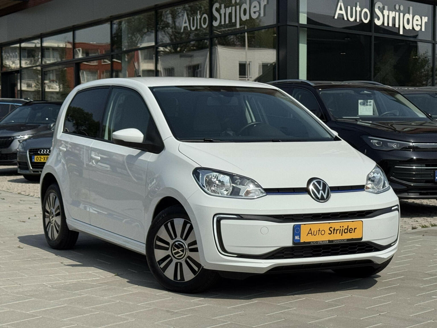Volkswagen-e-Up!-26
