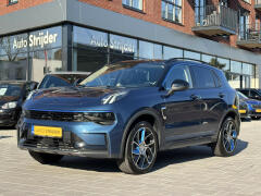 Lynk & Co-01-6