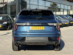 Lynk & Co-01-7