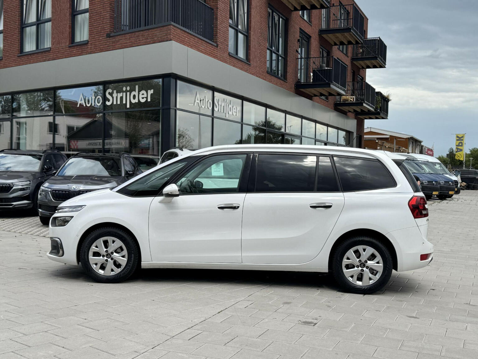 Citroën-Grand C4 Picasso-3